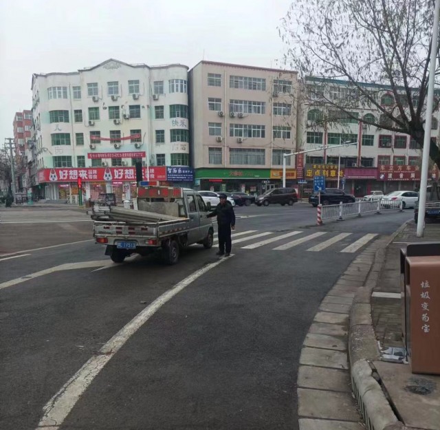 漯河交警.png