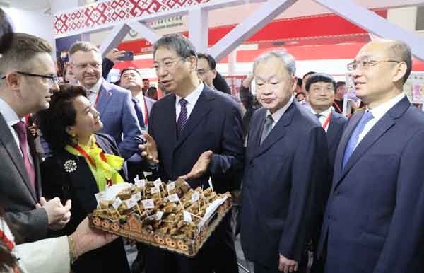 0749504906246408.jpg 58556.jpg