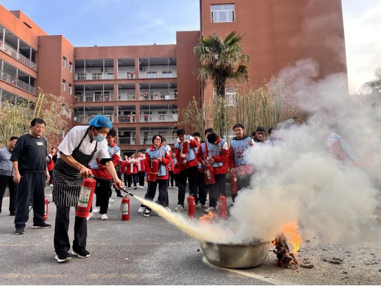 1135305863188331.jpg 1735270525161.jpg