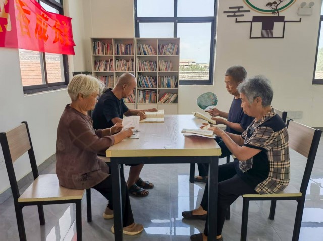 3——1慈善栏目    为留守老人绘就幸(2855832)-20250819091910.jpg