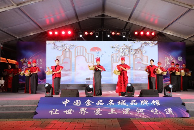 模特表演《月影华裳》3(2903849)-20250929084742.JPG