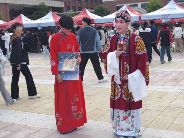 0923355311099386.jpg 69bfac49f9a806c0da692828faac9695.jpg