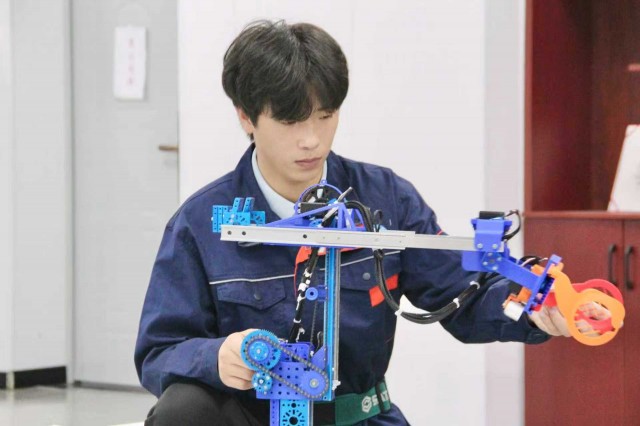 1451598564244511.jpg 微信图片_20251107145039_323_127.jpg