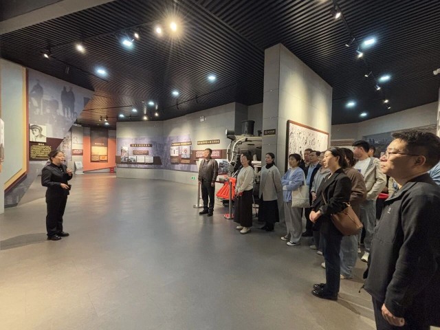 0920597504236841.jpg b30888ef402ea6095b8e95a28533b7e6.jpg