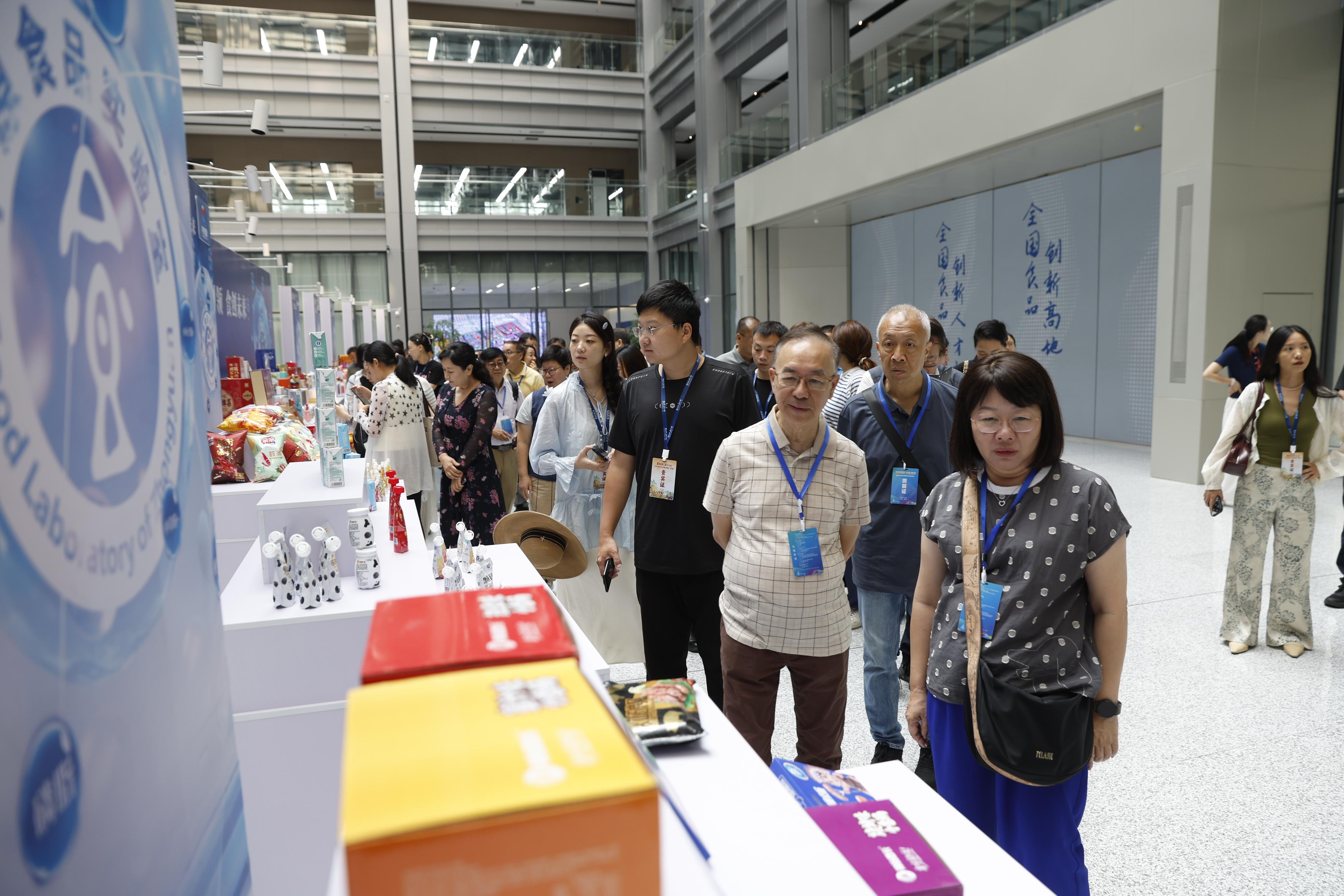 _   探寻文化根脉　感受发展魅力(分离(2819636)-20250721090318.JPG