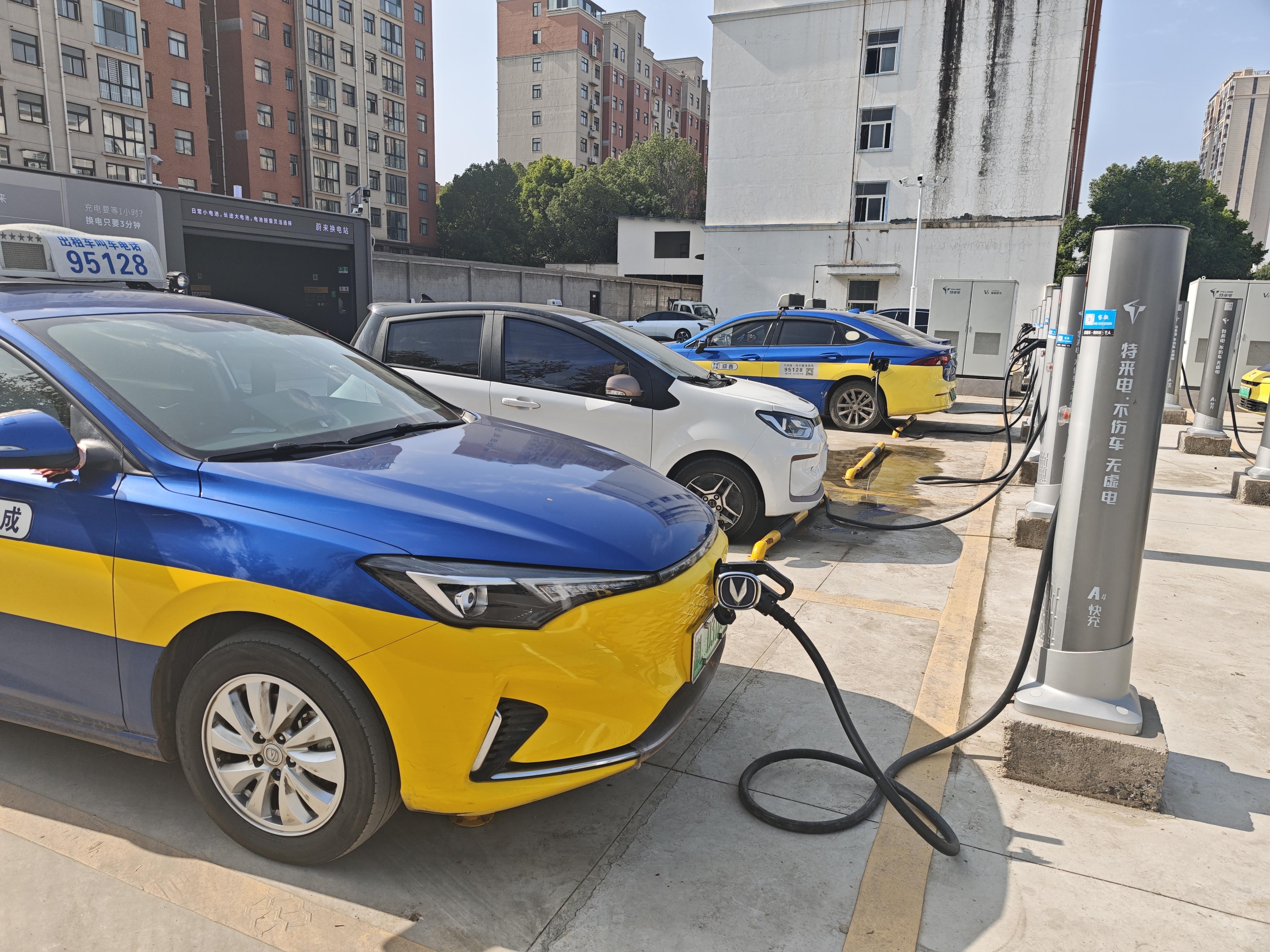 0847588247124187.jpg GetAttachment.jpg