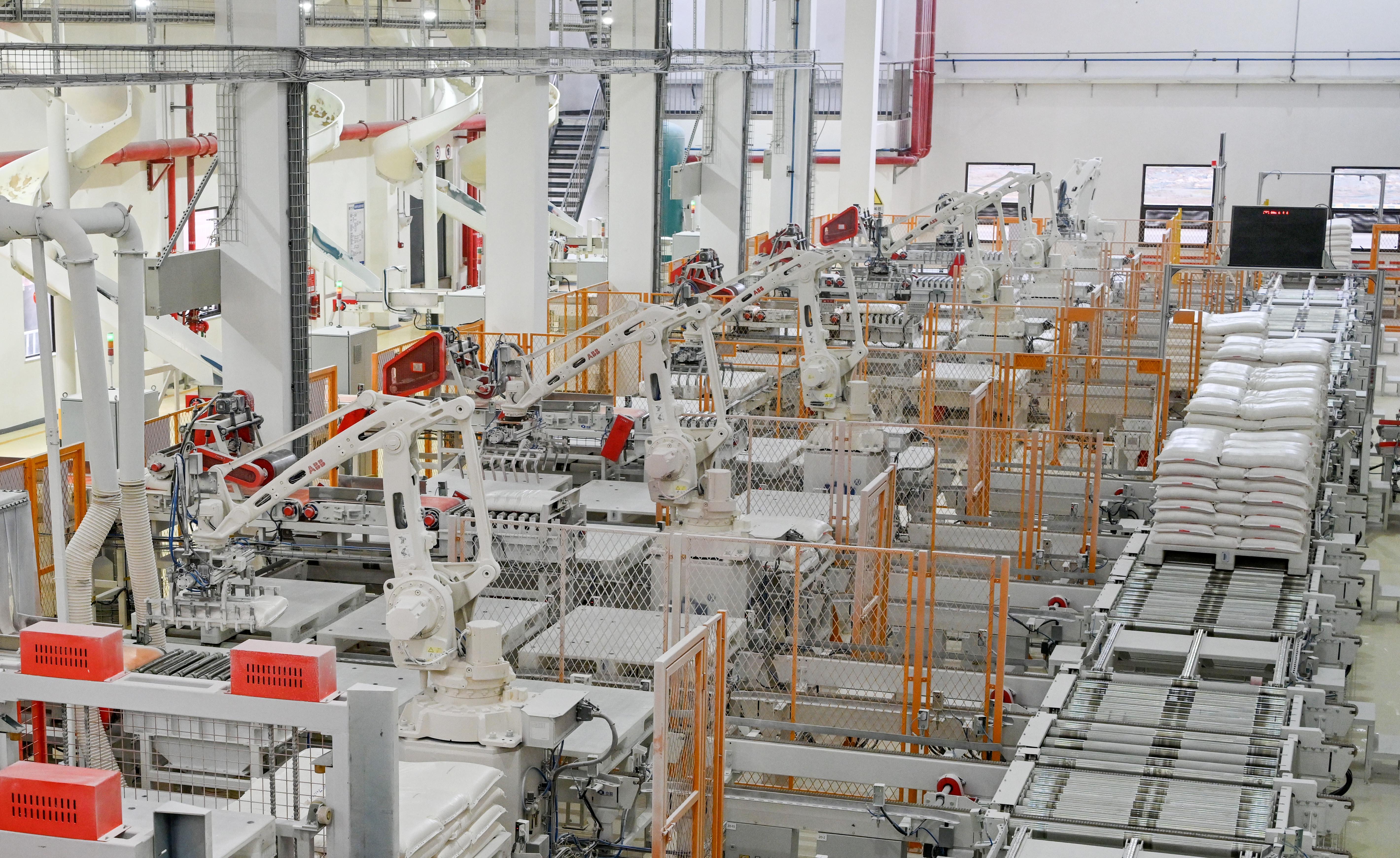 0850412434361193.jpg 经开区稿子(2996142)-20251208084502.jpg