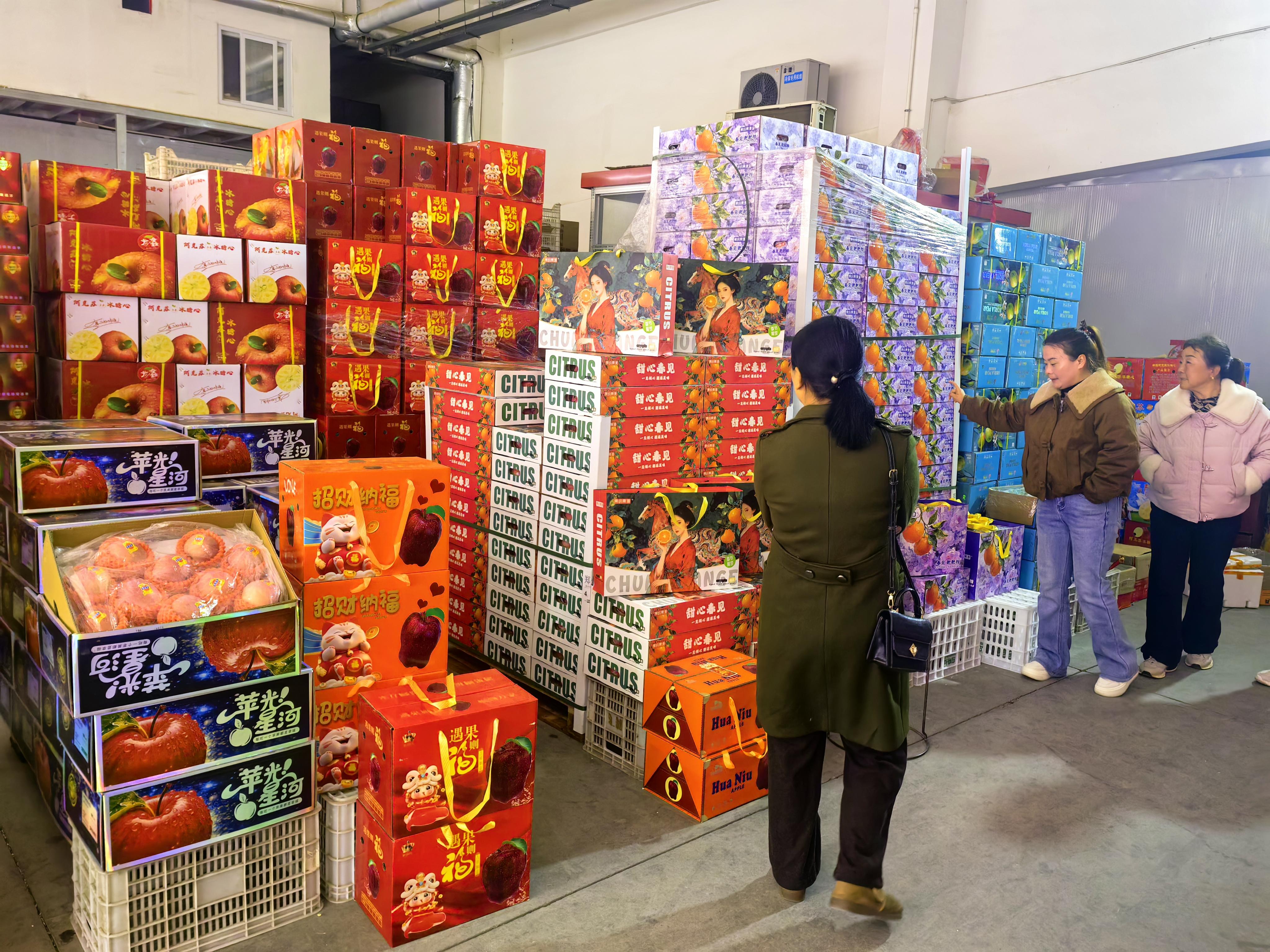 （新春走基层）漯河市场物丰价稳 烟火气里(3051737)-20260202084152.jpg